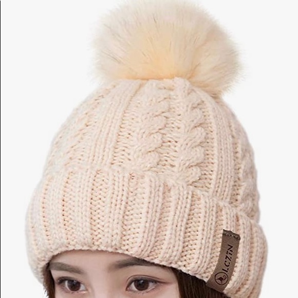 Woman’s Puff Fur Hand Knitted Beanie - Picture 3 of 11